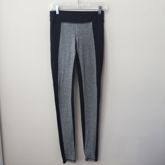 Ivivva Girl's Grey/Tweed & Black Leggings Size 14 - Picture 1 of 3